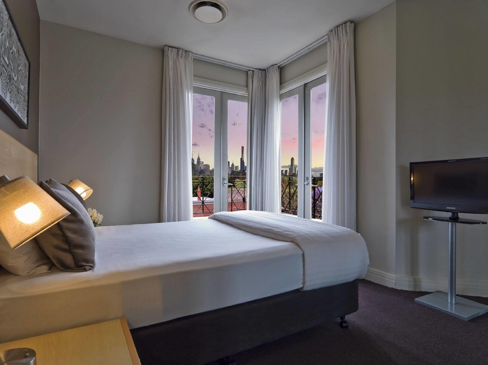 Adina Apartment Hotel South Yarra Melbourne City Exterior foto